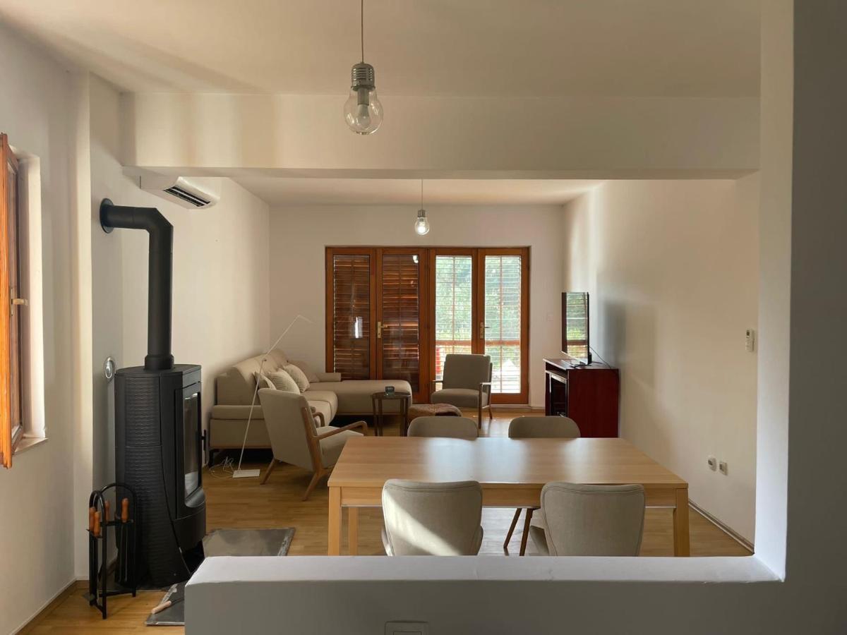 Six Bedroom Holiday Home Matea Ploce  Εξωτερικό φωτογραφία