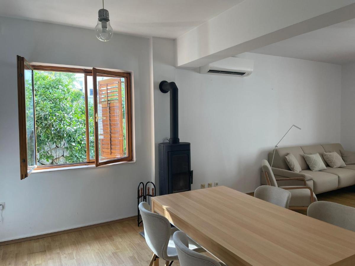 Six Bedroom Holiday Home Matea Ploce  Εξωτερικό φωτογραφία